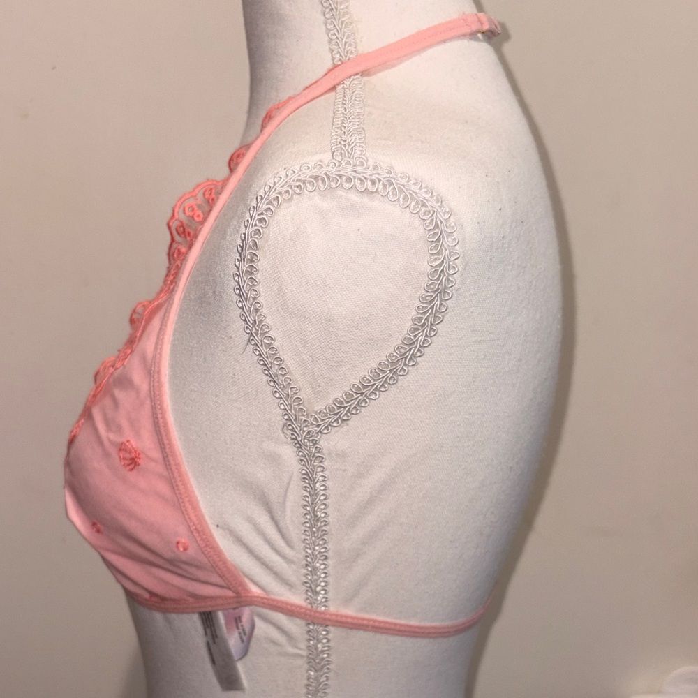 Urban Outfitters‎ Lace Bralette in Pink - Picture 3 of 6